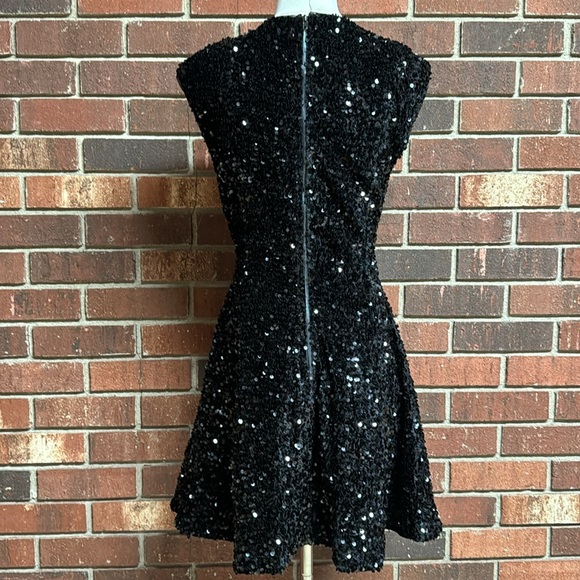 Sofie the Label Sequin Dress - Picture 3 of 9